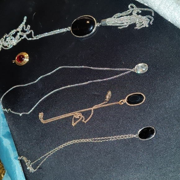 Jewelry - 4 necklaces and 1 pendant